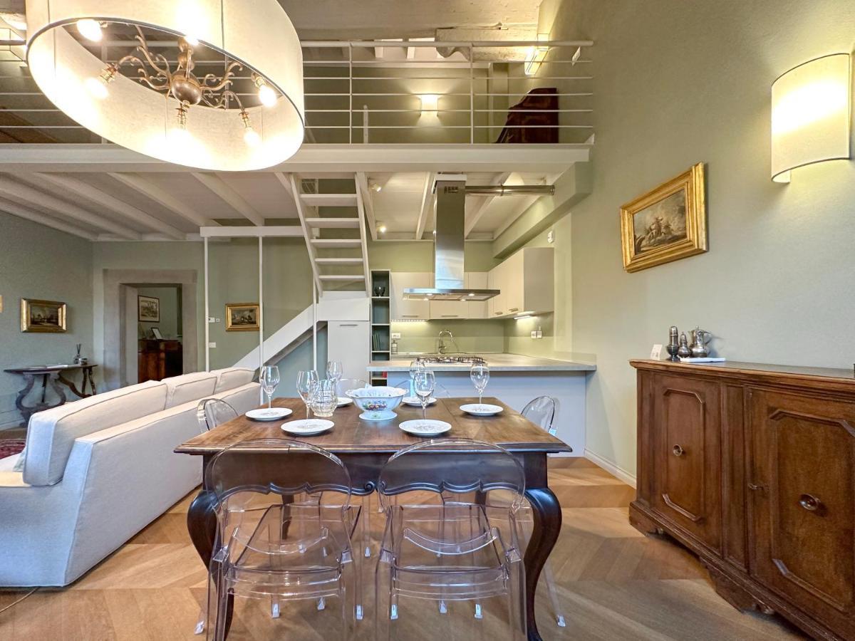 Penthouse In Palace Strozzi Apartment Florence